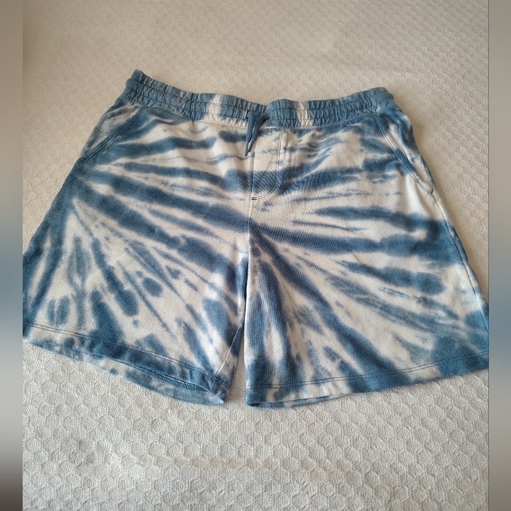Wonder Nation Blue and White Athletic Shorts Size XL (14 - 16)